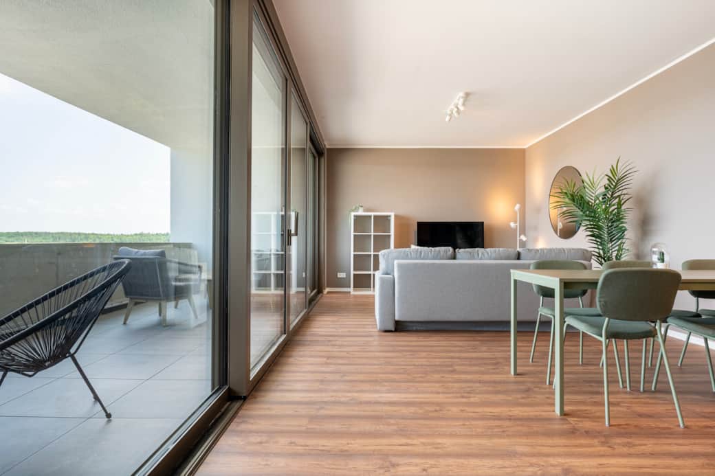 Hafen 6 Ap. 7, Wohnzimmer und Loggia/Balkon