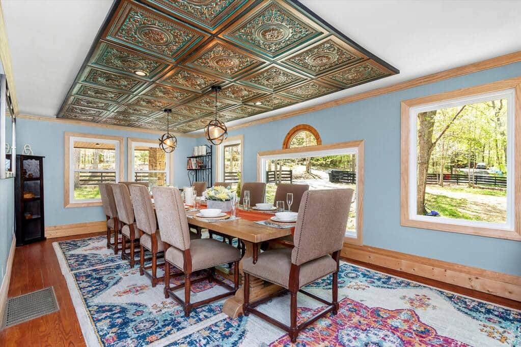 Formal Dining Room seating for 10