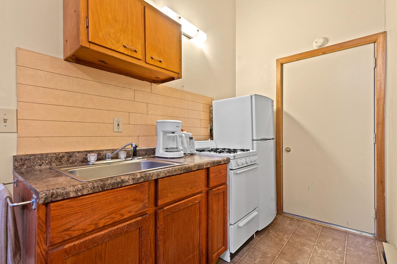 Cabin 6 Queen Room Vacation Home In West Pennington