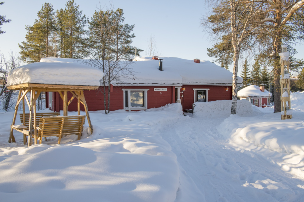 Outdoor view of the cabin