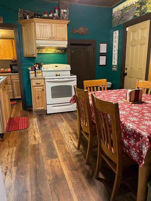 Kitchen/Dining area