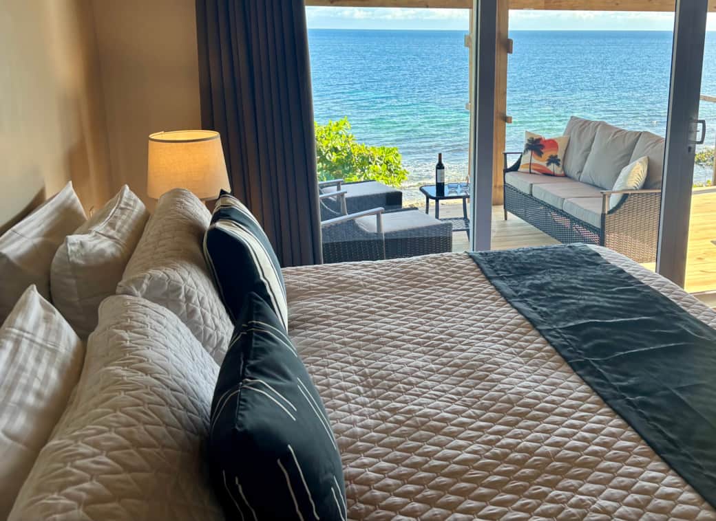 Quatro Vista-King Bed