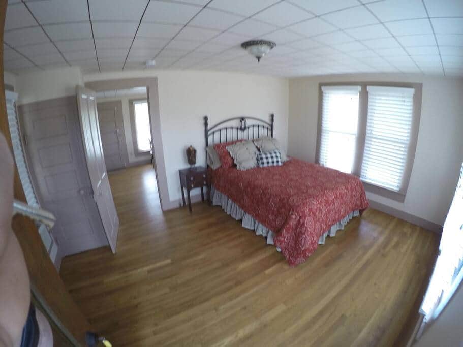 cabin bedroom