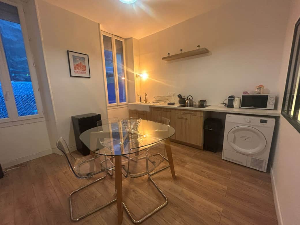 living room, dining room, kitchen