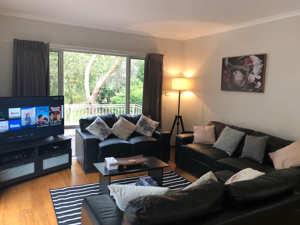 Kookaburra Retreat Lounge