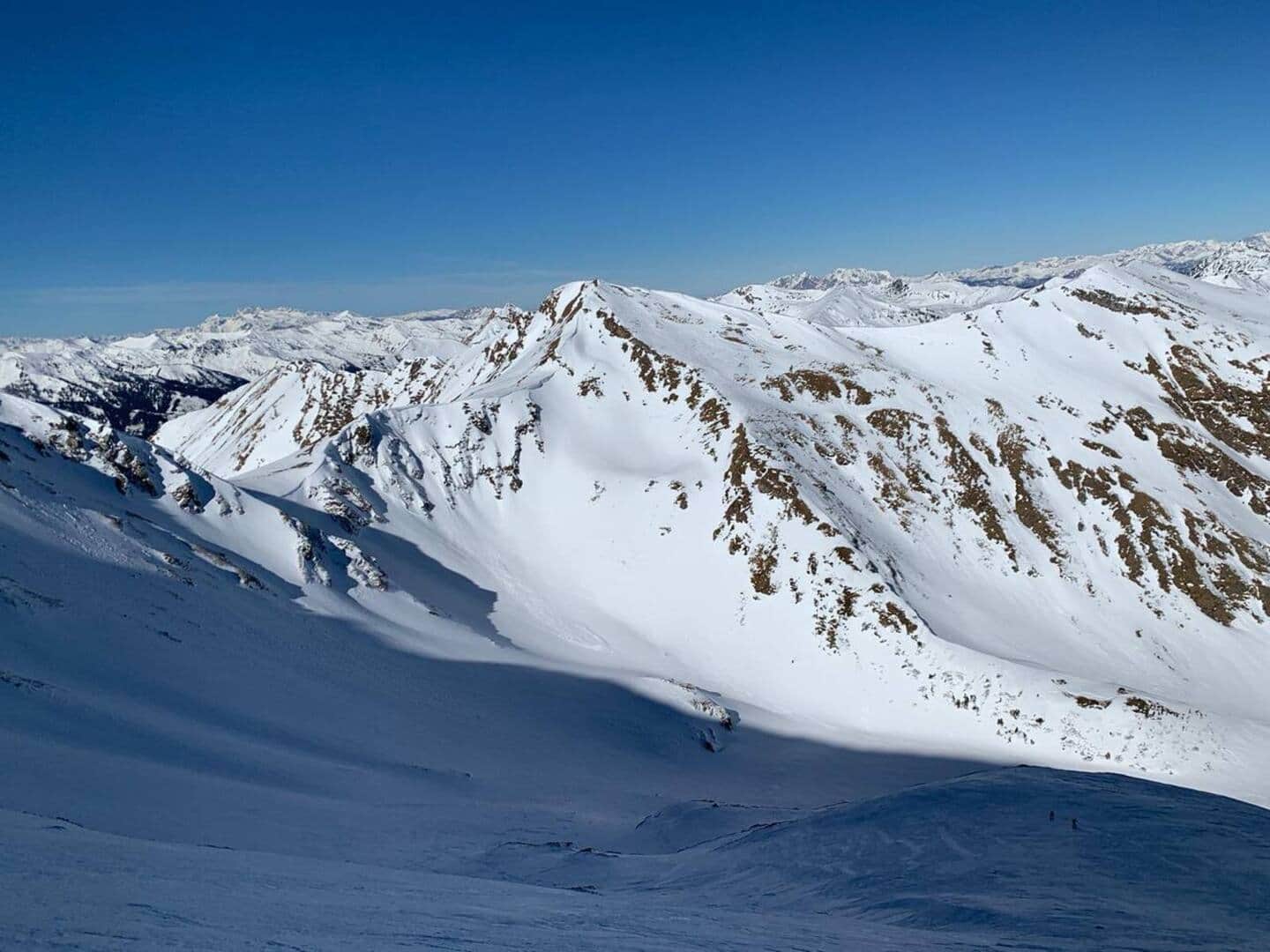 Mehrere Skitouren starten in nächster Umgebung.