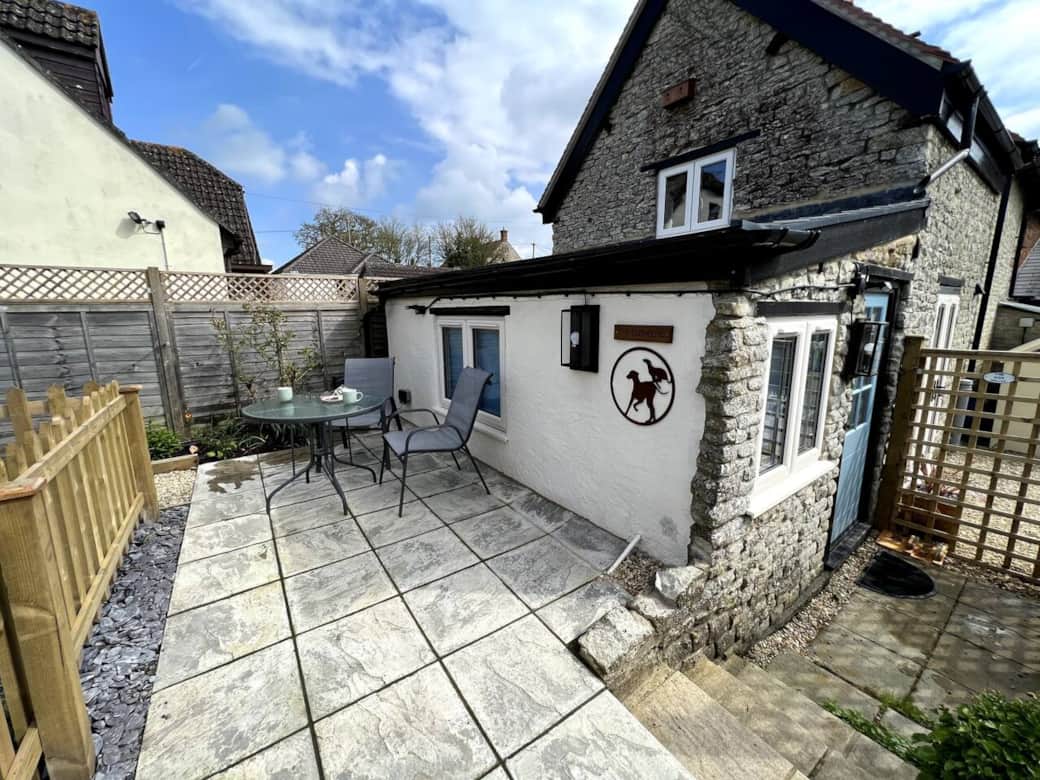 Fully enclosed outside terrace with seating