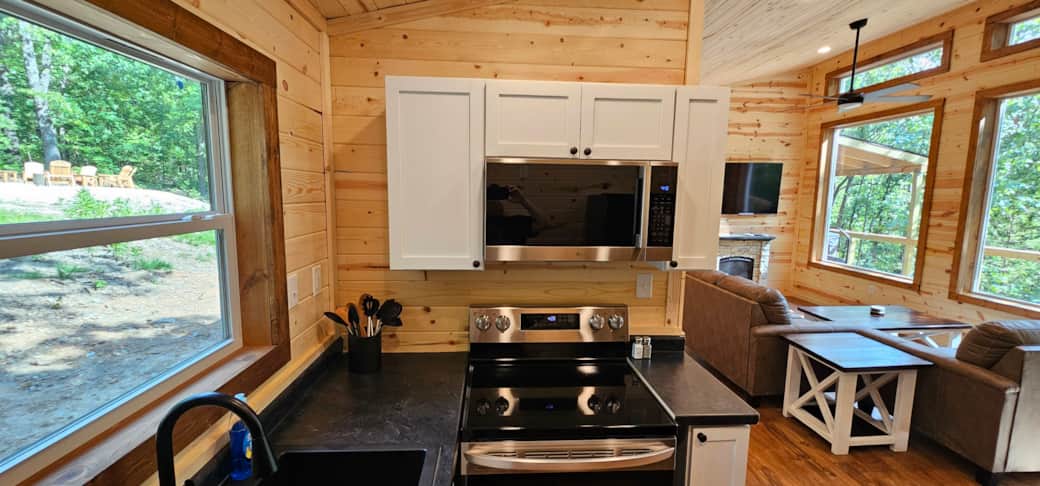Full Kitchen 