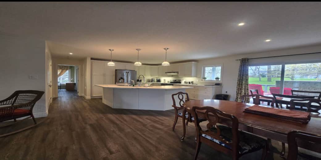 Bizlodge Kitchen View
