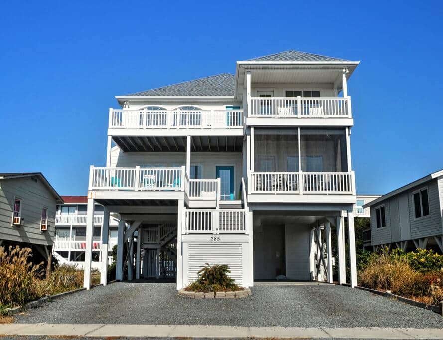 Front of the house. Ground-level. Parking for up to seven cars in the driveway!