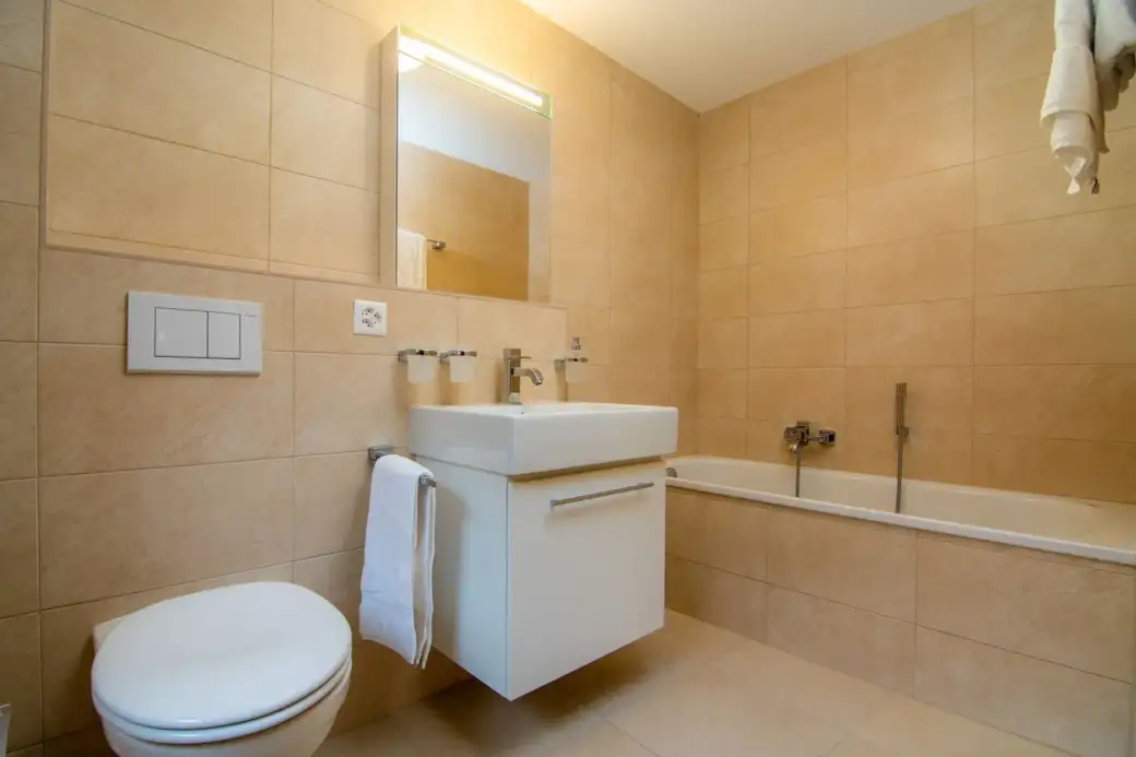 Badezimmer 1