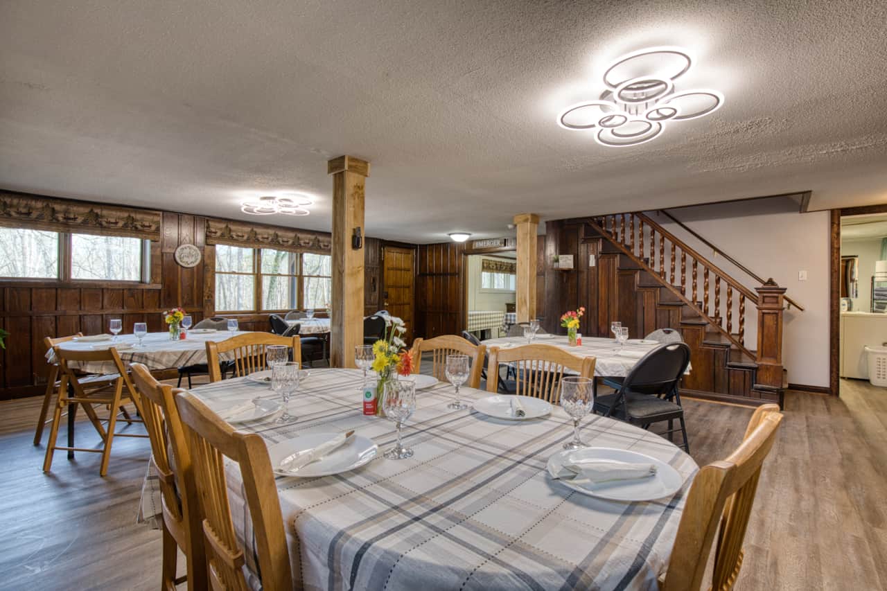 Dining_Gathering Room 2_Hatch