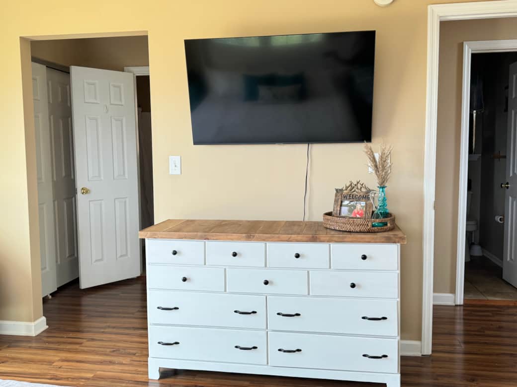 Main Floor Master TV & Dresser