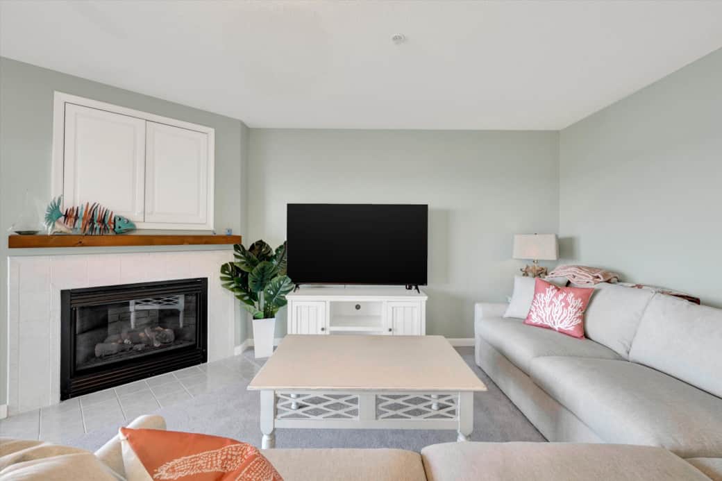 Living Room with Gas Fireplace