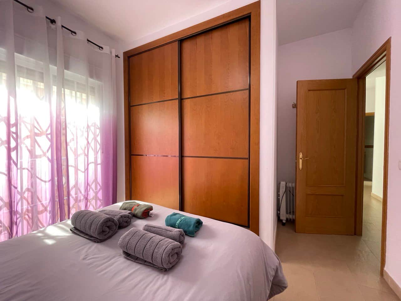 wardrobe double bed malaga center  apartment