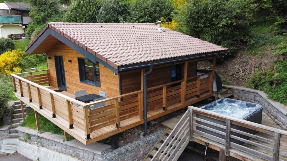 Charmant chalet du Faubourg, spa privatif, 4p · Rochesson