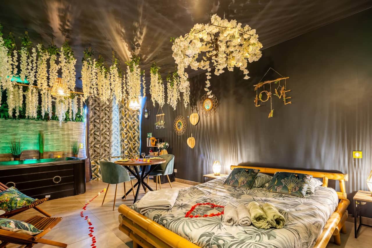 décoration pétales de roses en option à partir de 15€