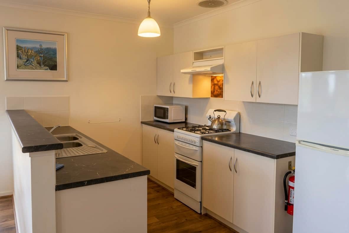 Full kitchen