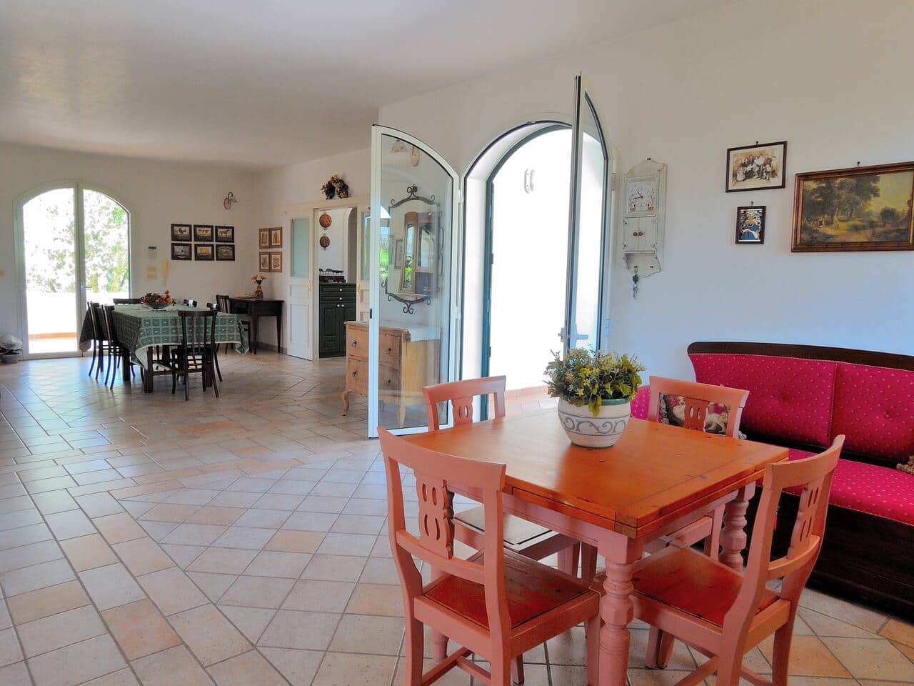 living and dining room