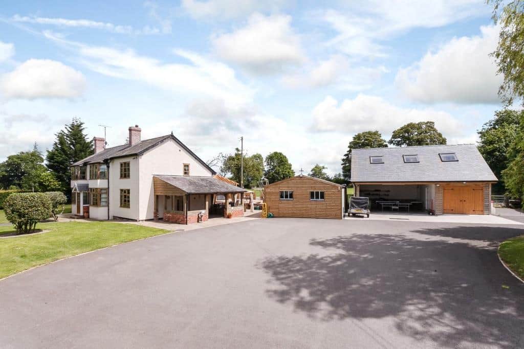 Beech House | Games Room | Garage