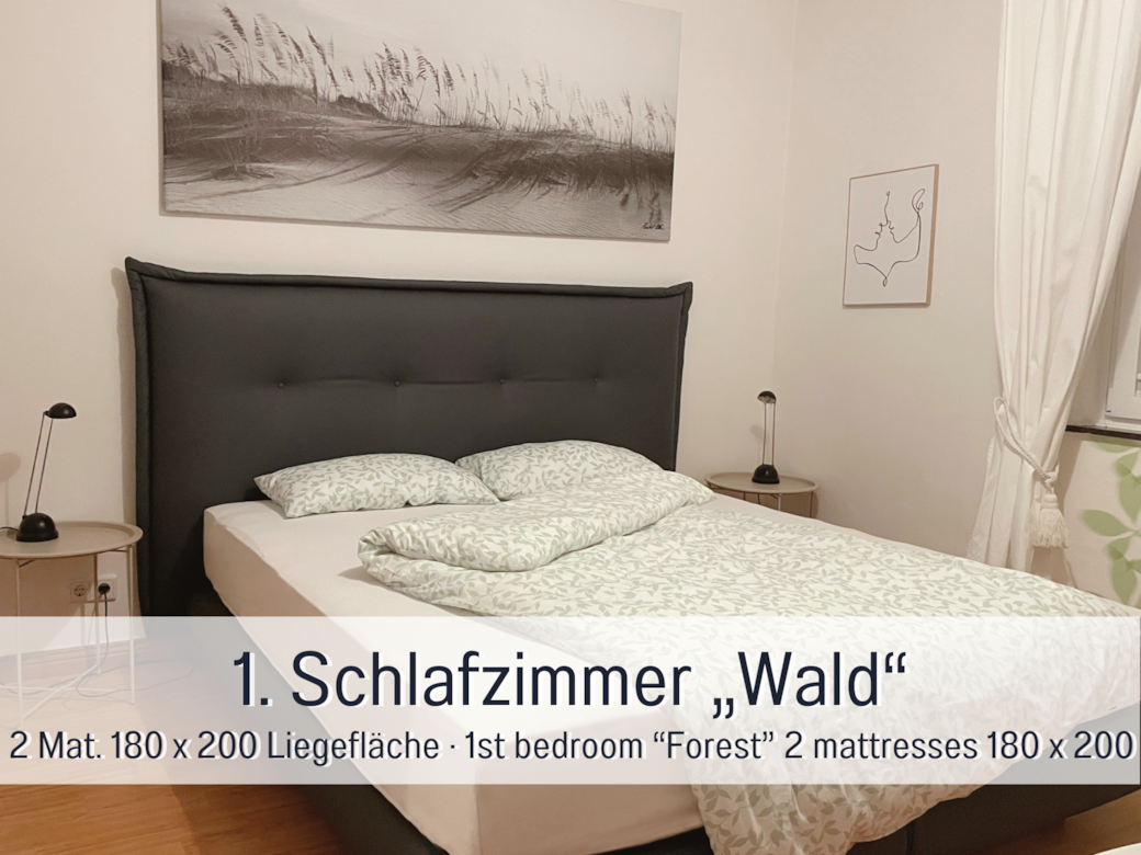 1. Schlafzimmer Wald mit BoxSpringBett für 2 Personen