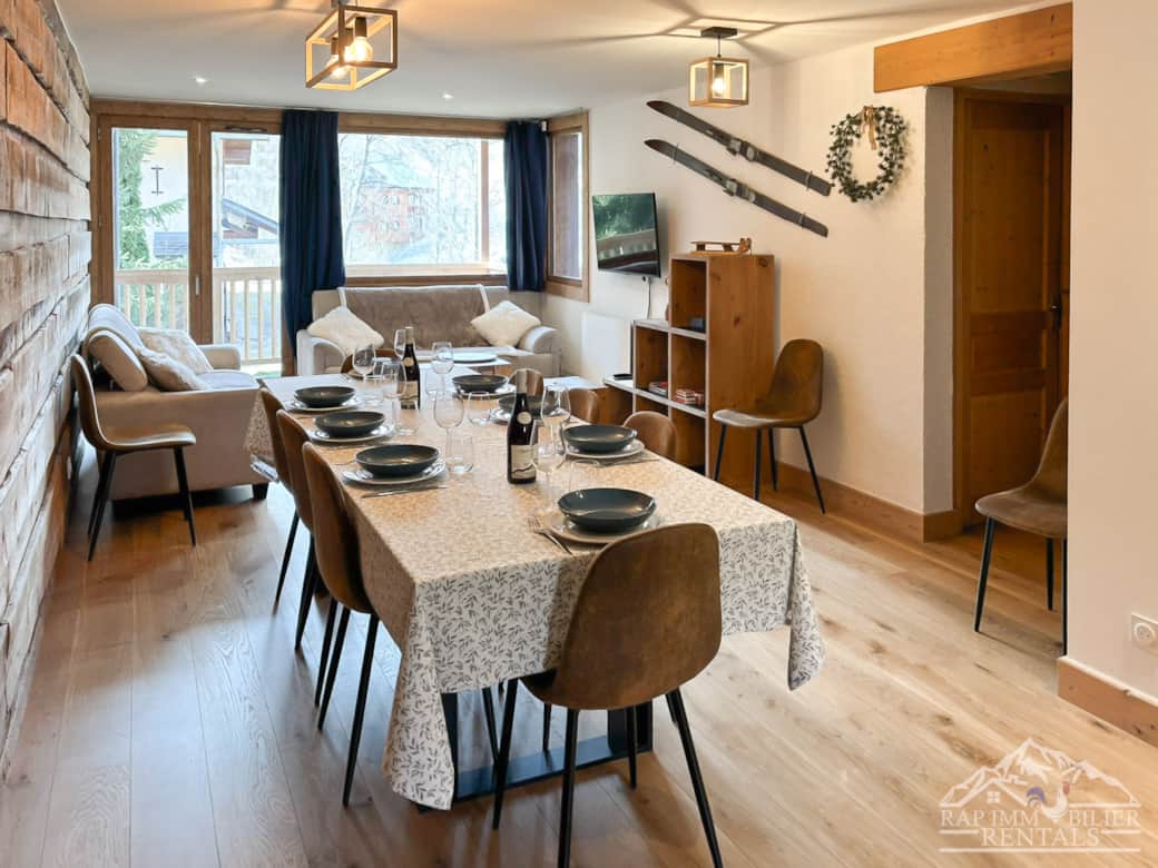 ER - (2) Dining and livinge area -6
