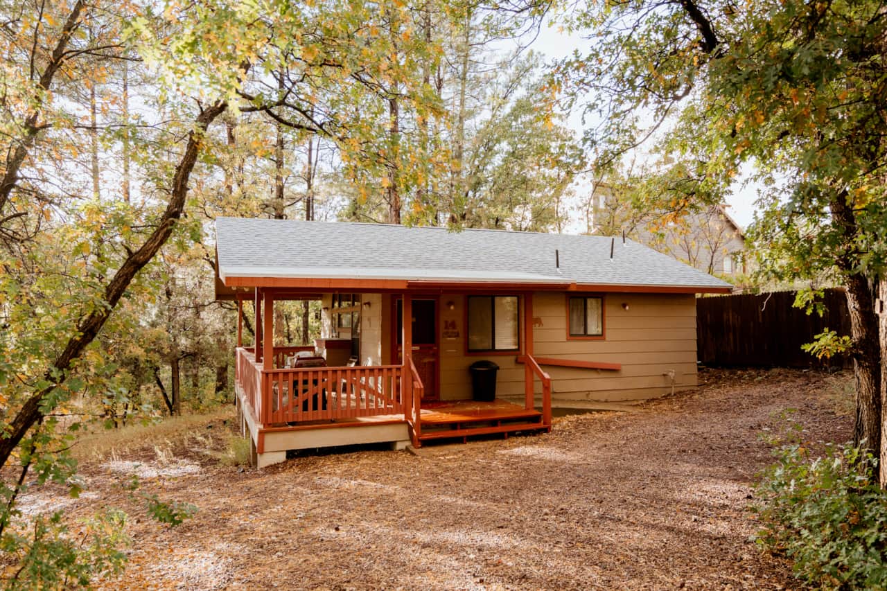 10 19 24NorthwoodResort Cabin#14 1