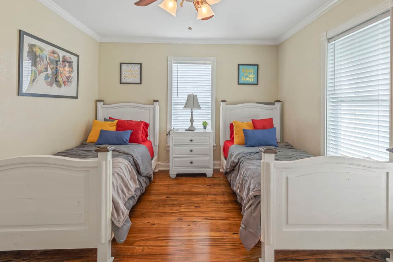Guest Bedroom w/2 Beds (Alternate View)