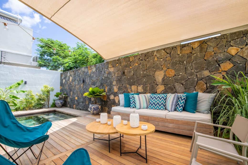 Outdoor lounge 