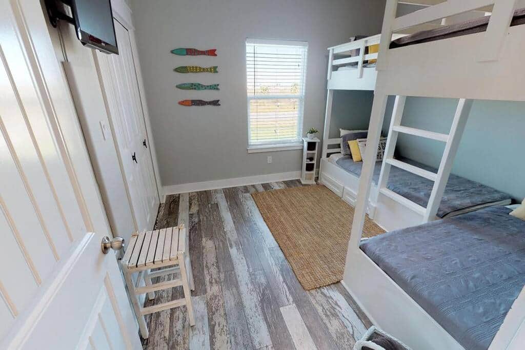 Third Bedroom - Two sets of twin Bunk Beds