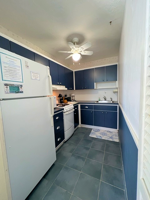 Fully Stocked Kitchen
