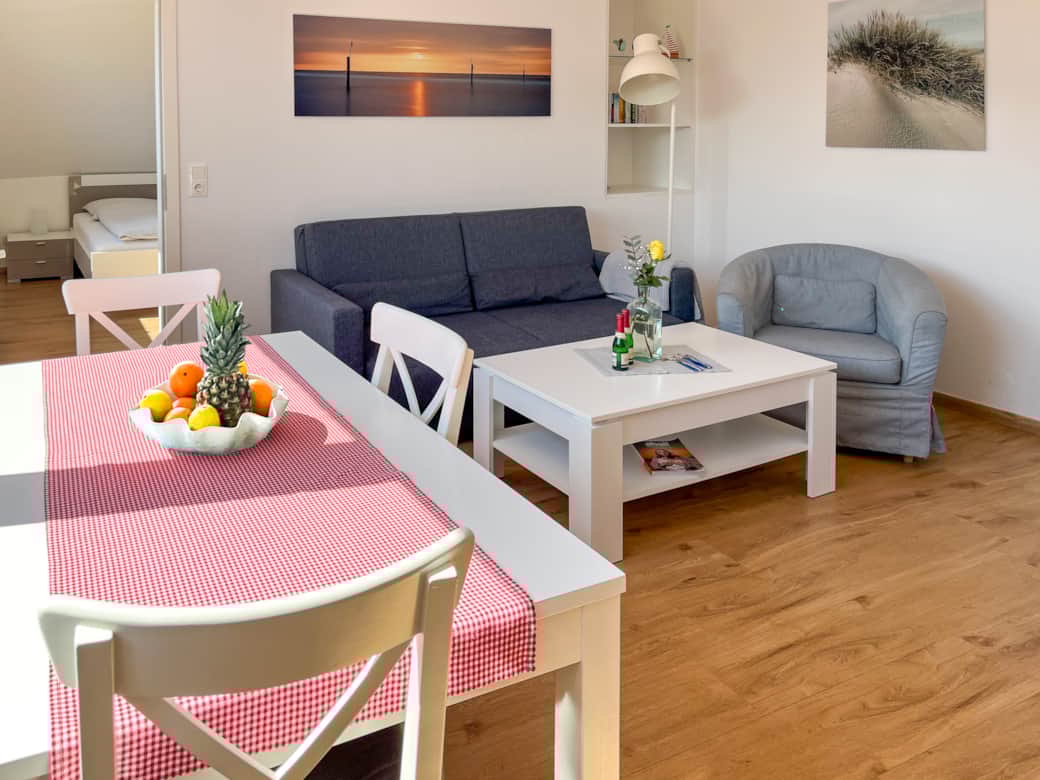 Esstisch & Wohnzimmer