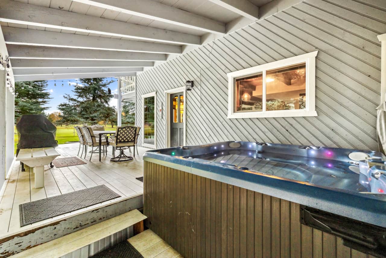 Hot Tub with Golf Course Views