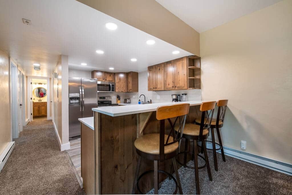 Steamboat Dream Vacation - Rockies 2 Bedroom/2 Bath Condo - Newly Remodeled 