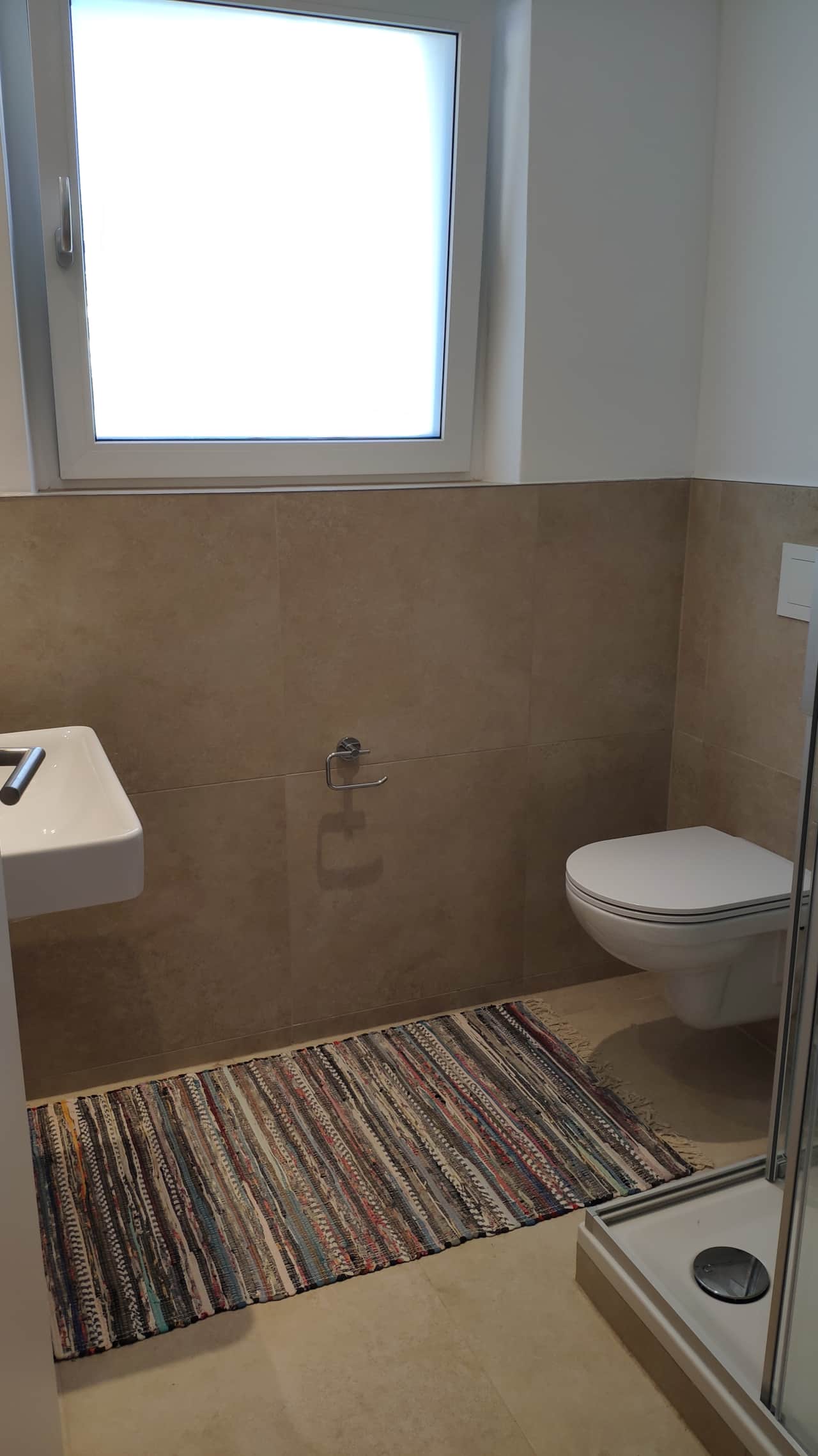 DZ Dorn Bathroom