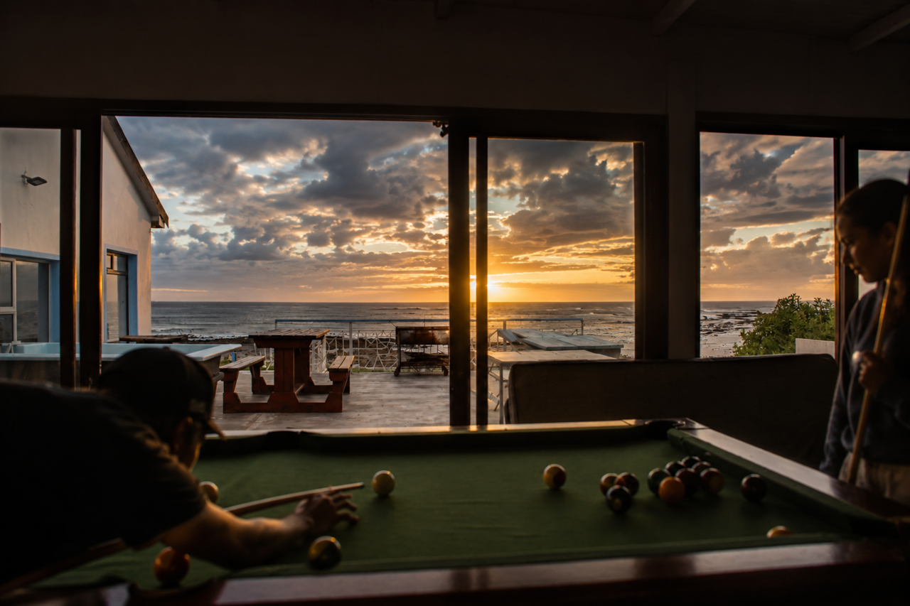 Primespot Pool Table & Sea view