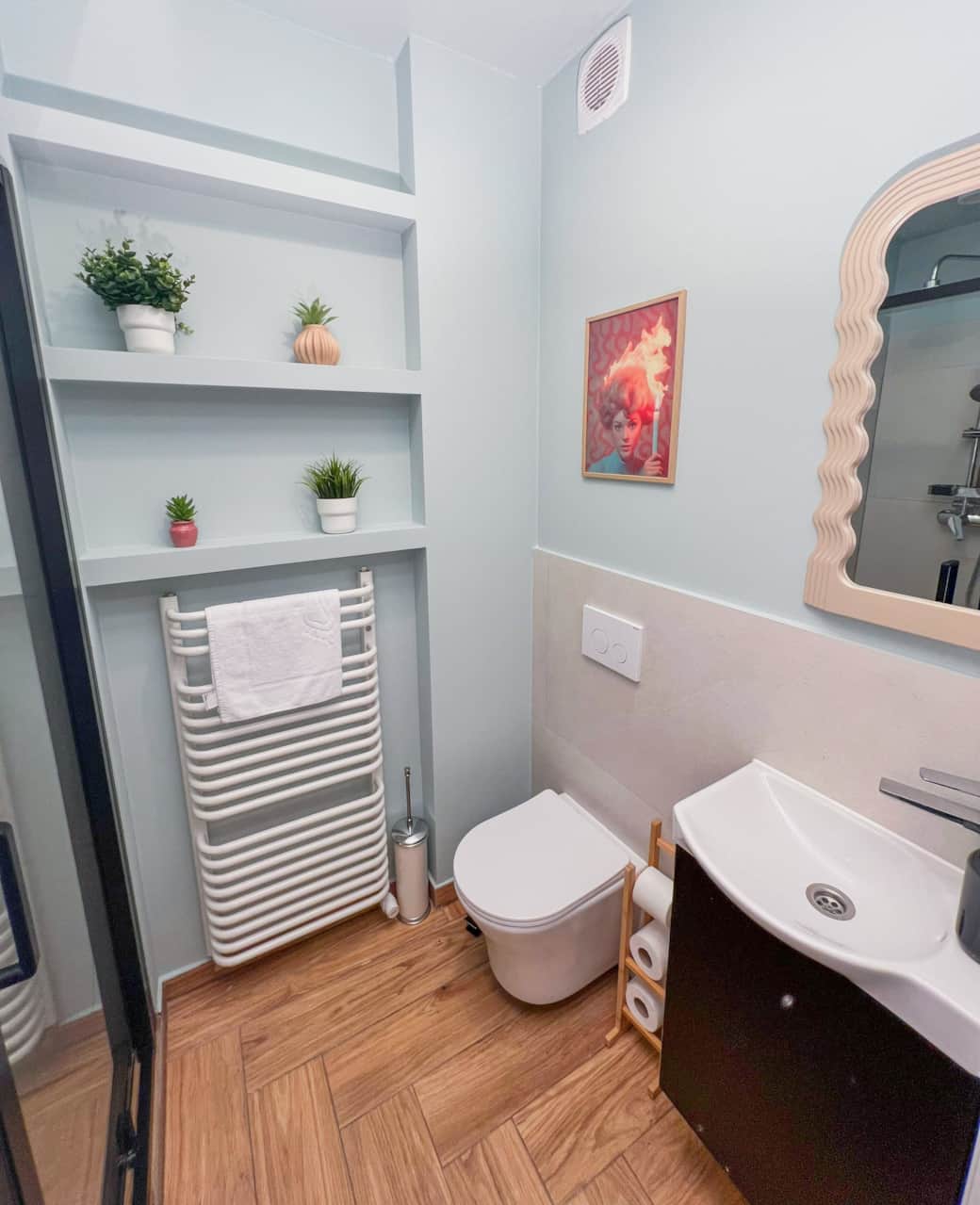 WhatsApp Image 2025-05-14 at 20.43 WhatsApp Image 2025-05-14 at 20.43