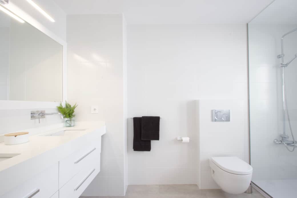 Bathroom first floor right