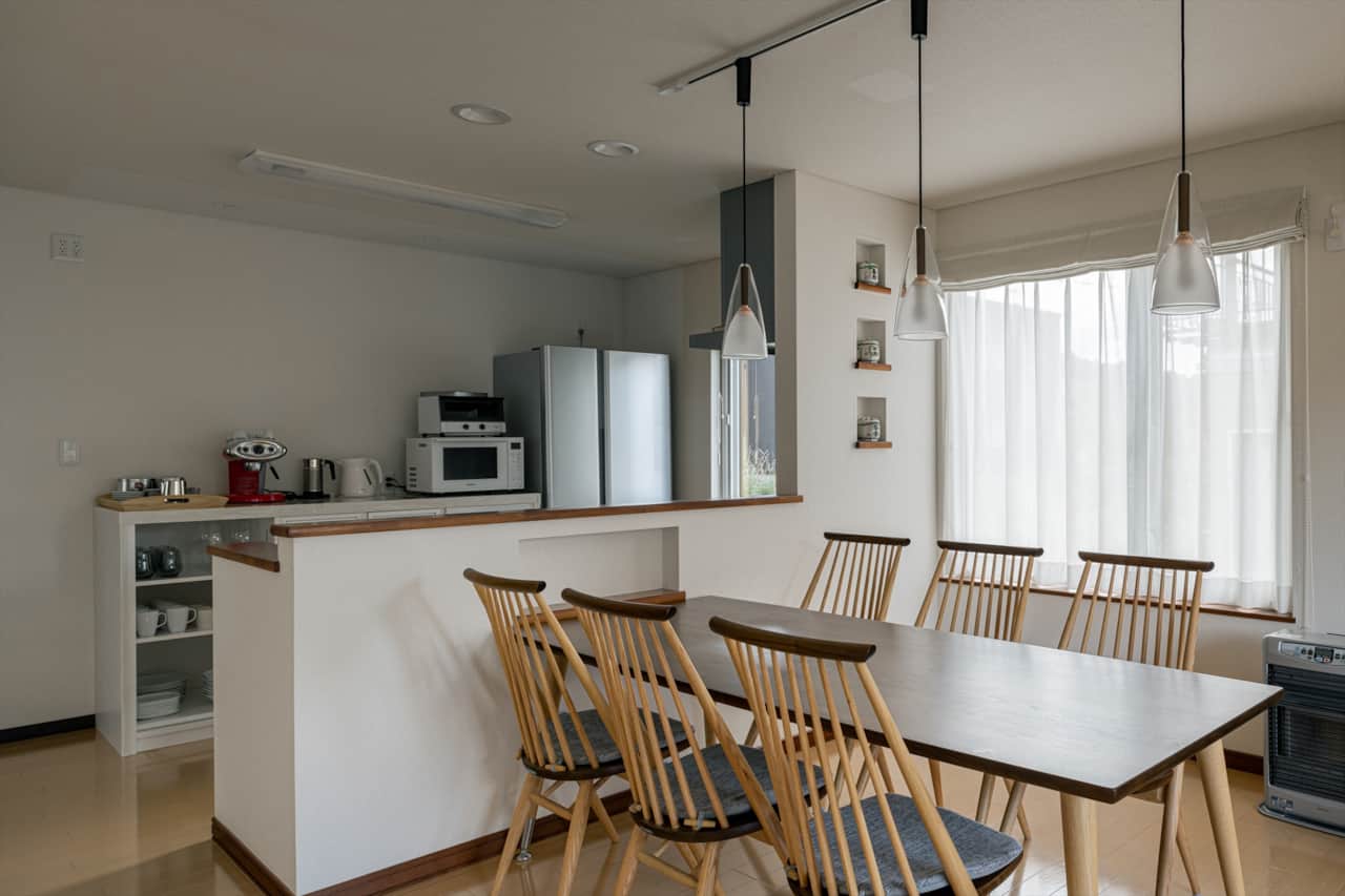 Casi 15 - Dining Kitchen (19)