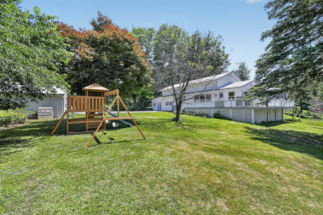 Swing set for the kids