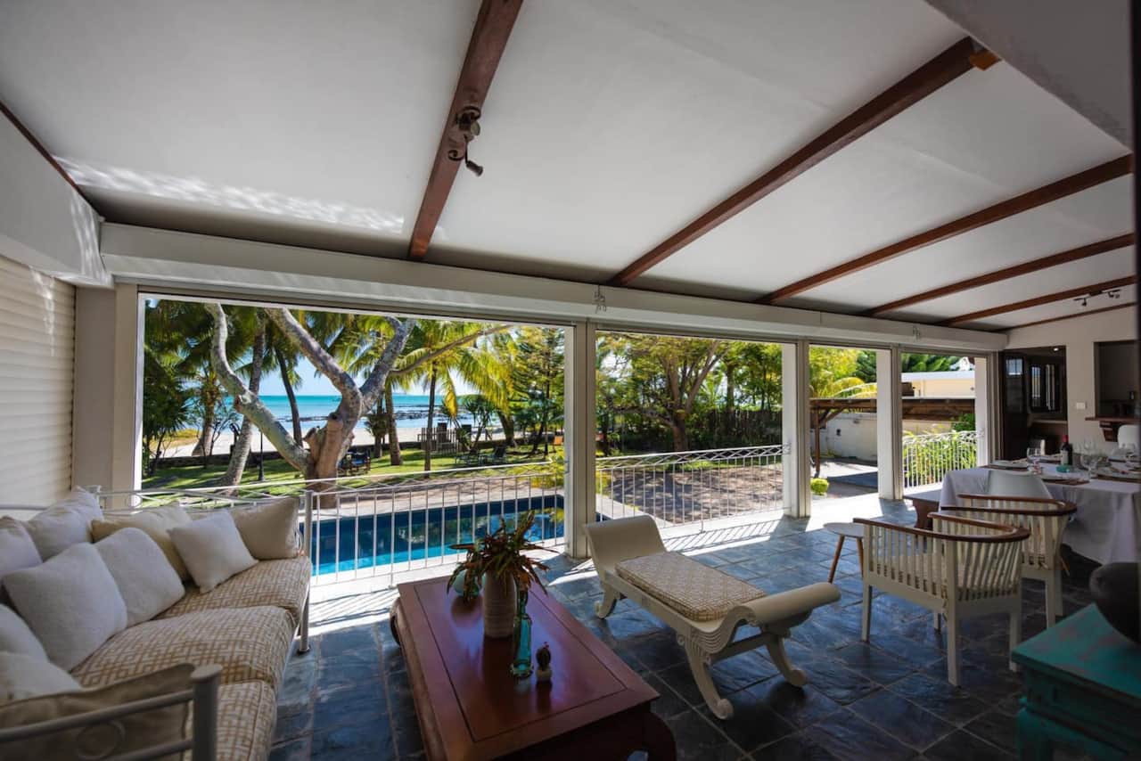 The plunge pool is small. You can dip in to cool off during a hot day. Has a balustrade.