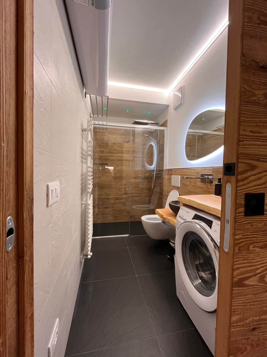 Bagno con lavatrice 