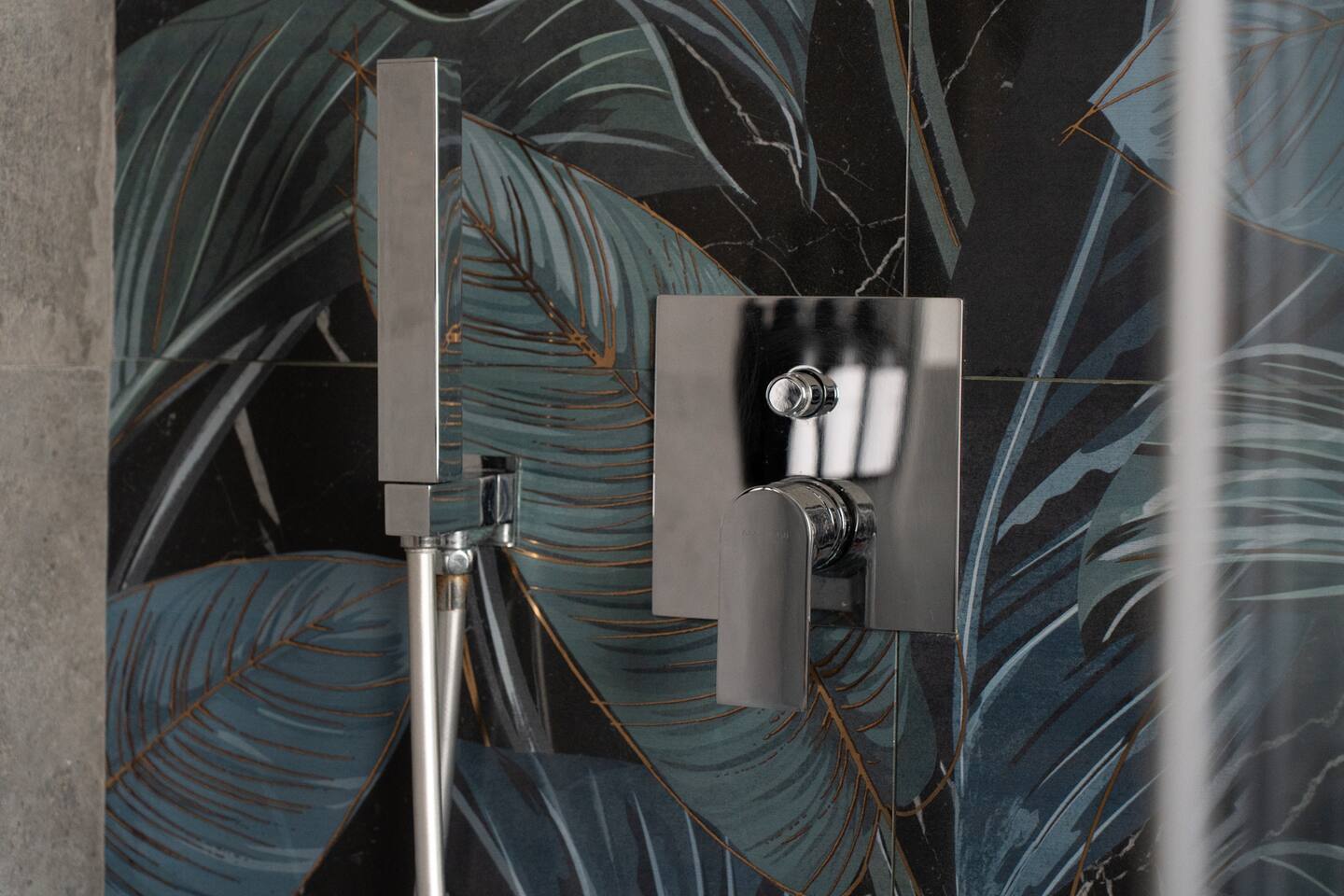 Bagno completo - Box doccia.