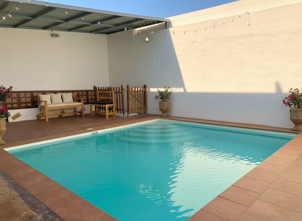 Enclosed Poolside Retreat