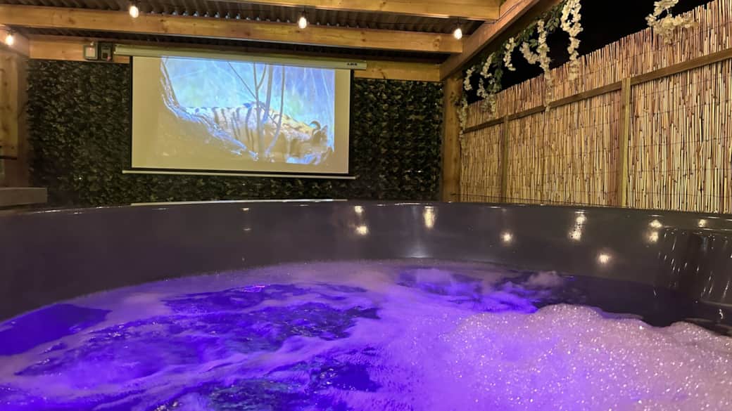 Hot tub