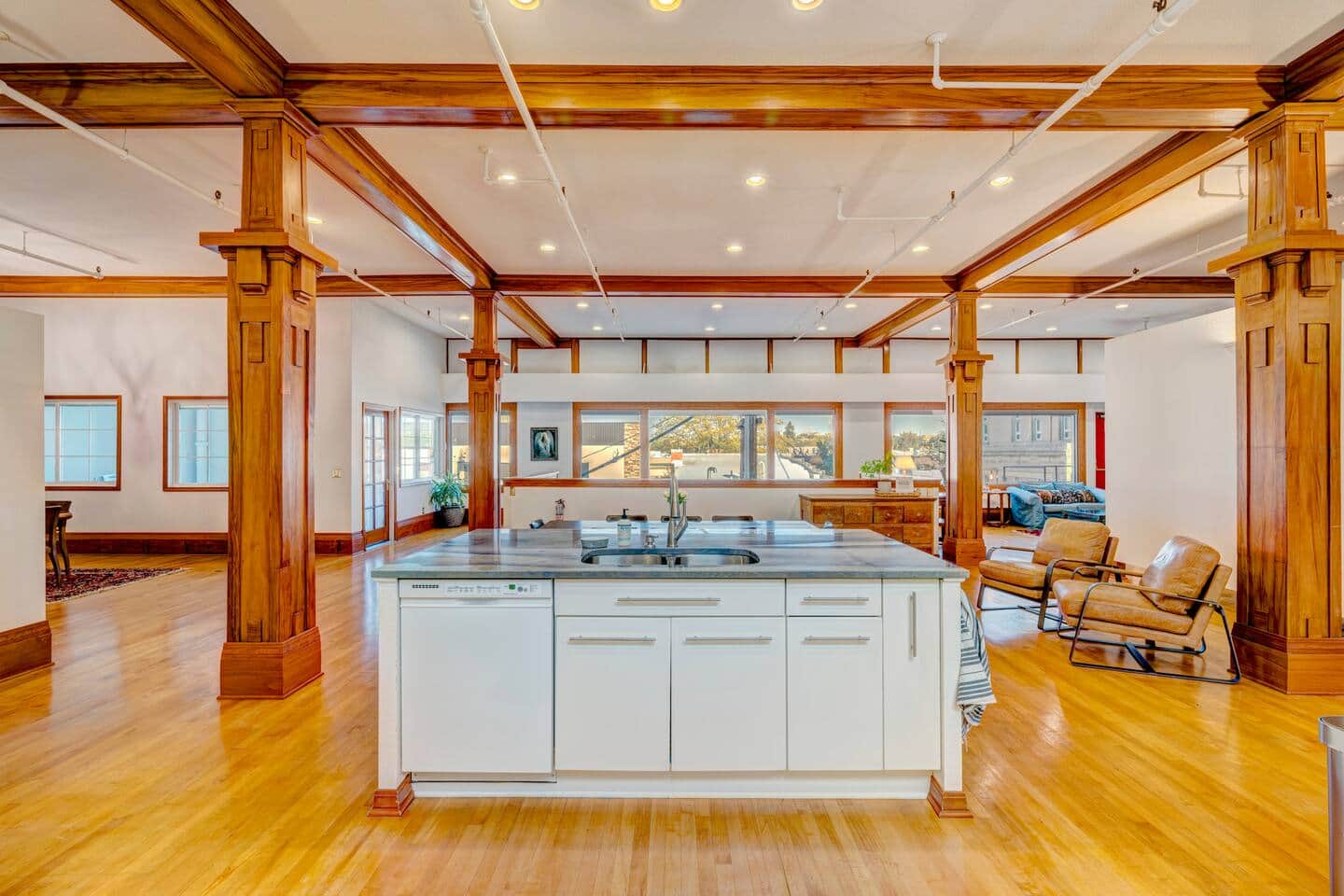 New York Store Suite hallway