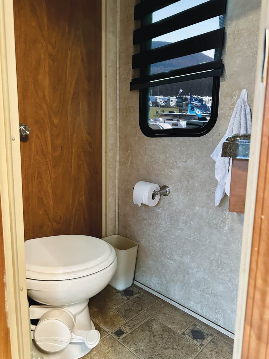 2nd Bathroom
