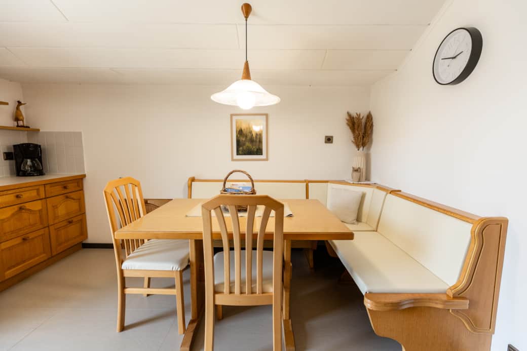 Dining area 47 48 Dining area 47 48