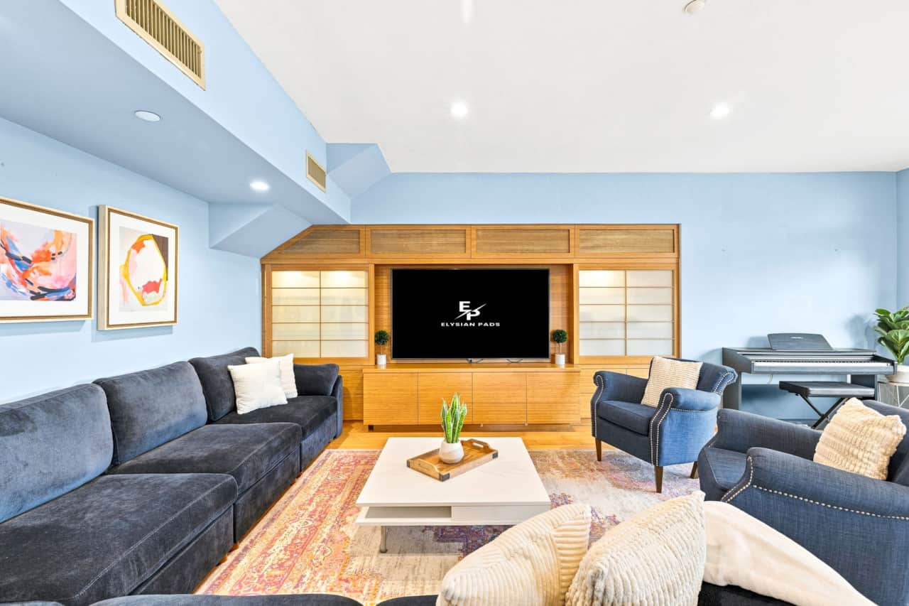 Living Room | Smart TV