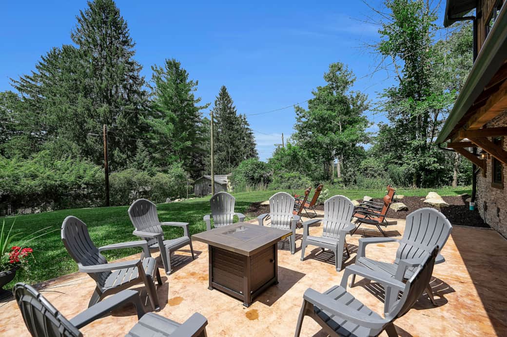 Rear gas firepit